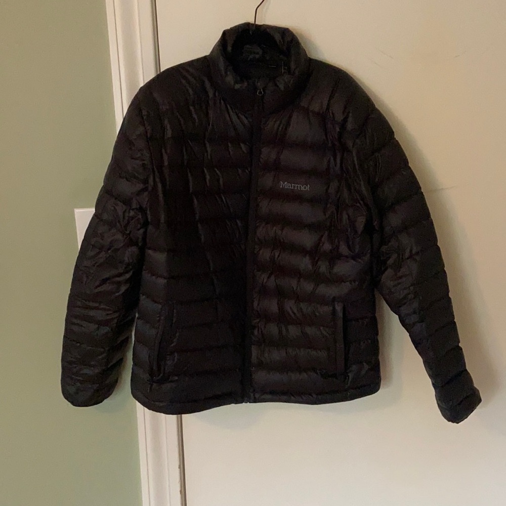 Men’s Marmot puffer jacket size large - EUC